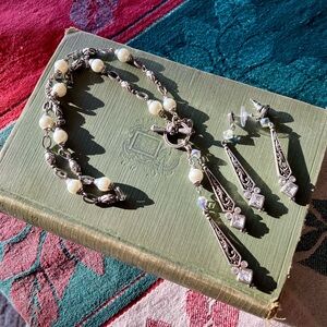 Brighton ZOE Toggle necklace and matching earrings set